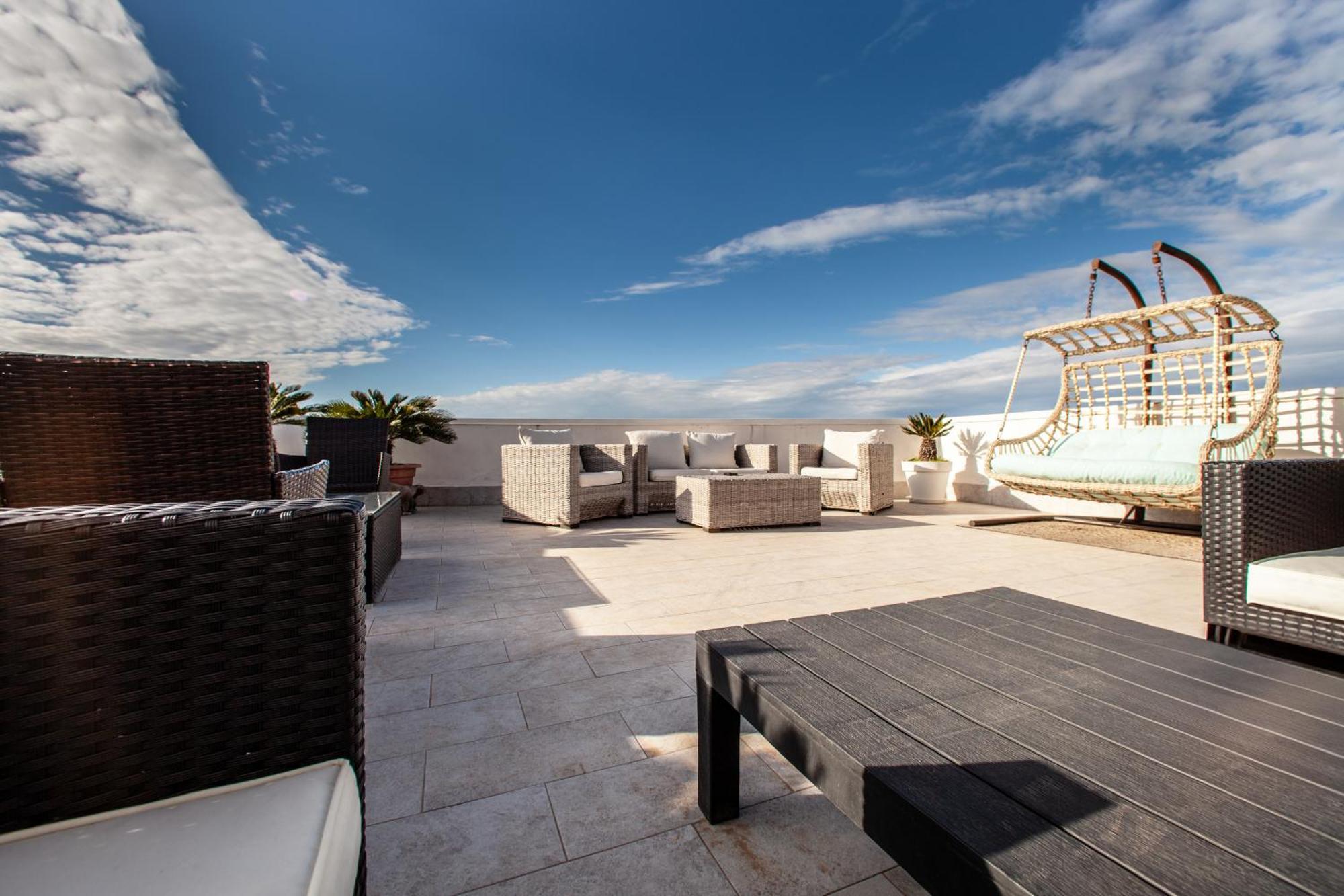 Mh Suites Rooms Apartments Баколі Екстер'єр фото