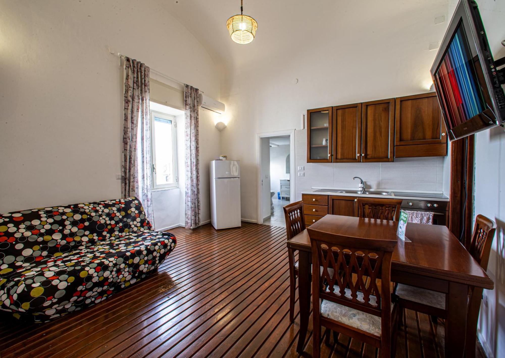 Mh Suites Rooms Apartments Баколі Екстер'єр фото