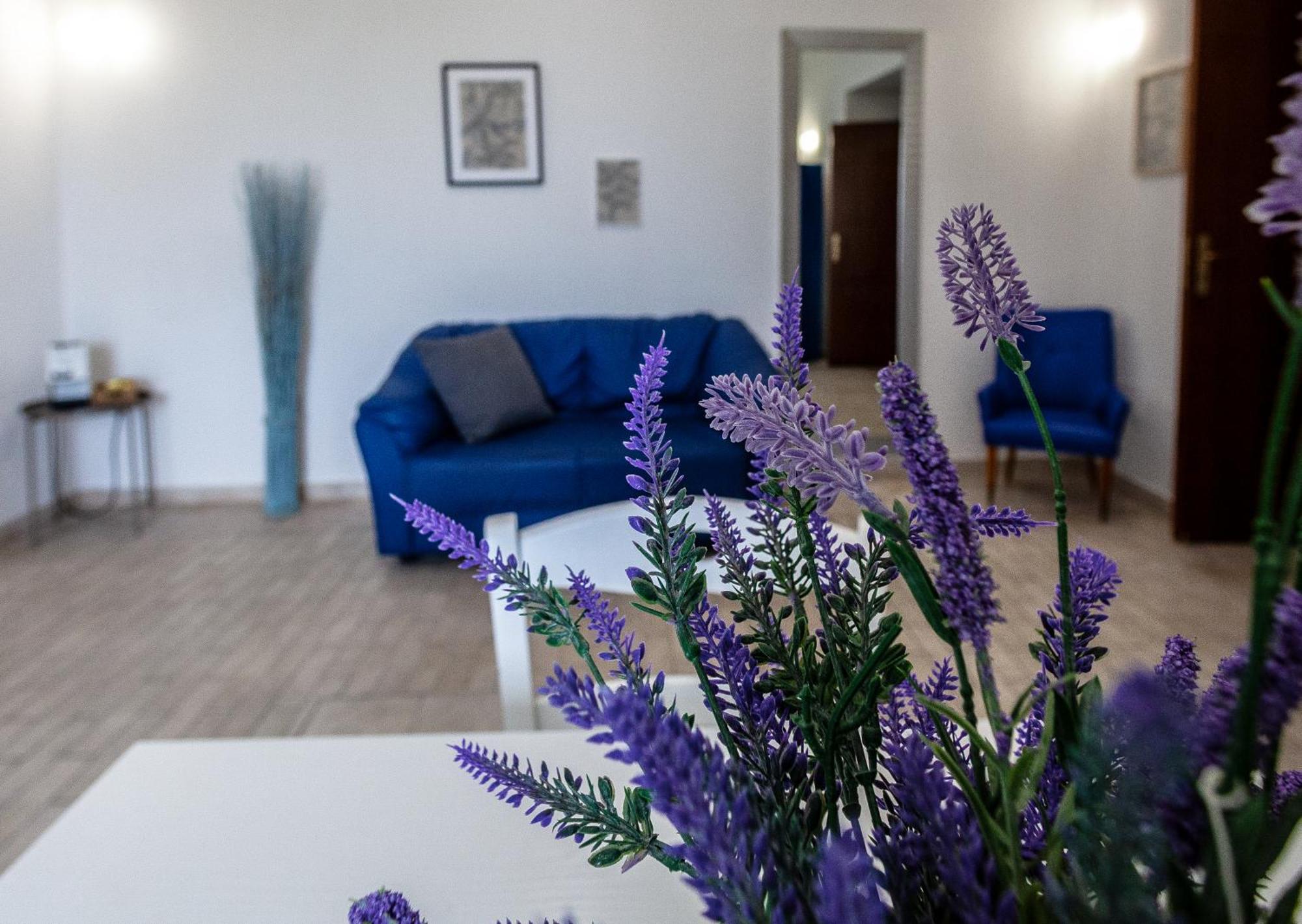 Mh Suites Rooms Apartments Баколі Екстер'єр фото
