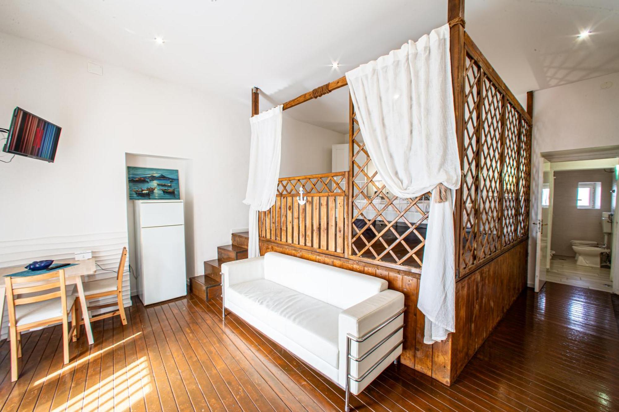 Mh Suites Rooms Apartments Баколі Екстер'єр фото