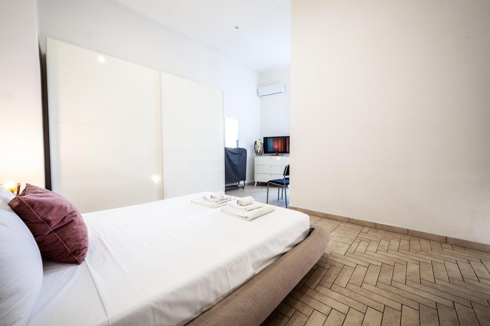 Mh Suites Rooms Apartments Баколі Номер фото